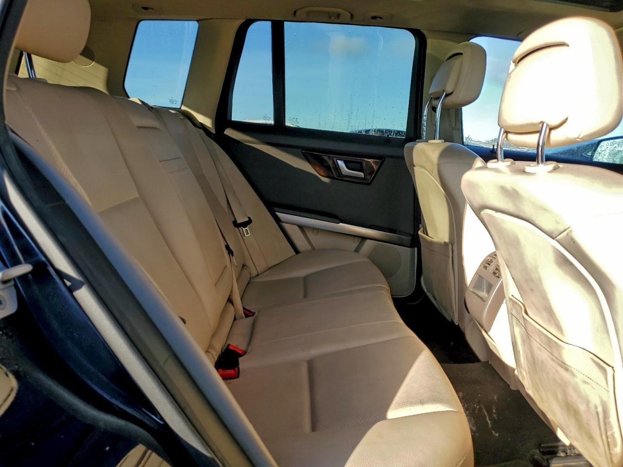 Mercedes-Benz GLK 350 Image 8