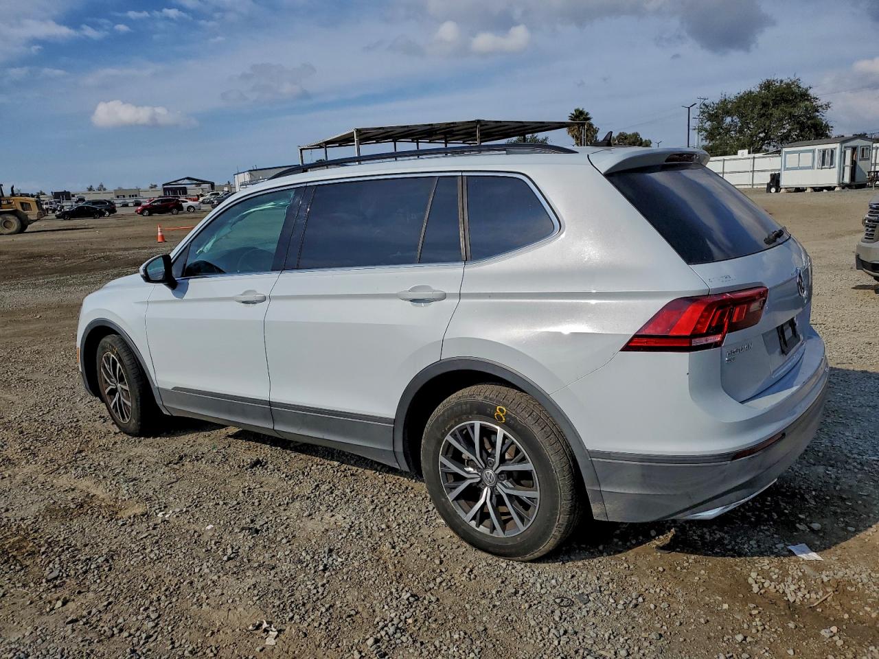 Volkswagen Tiguan Se Image 4