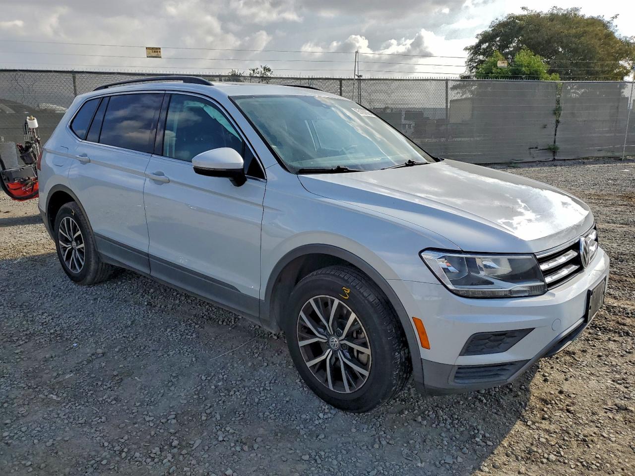 Volkswagen Tiguan Se Image 5