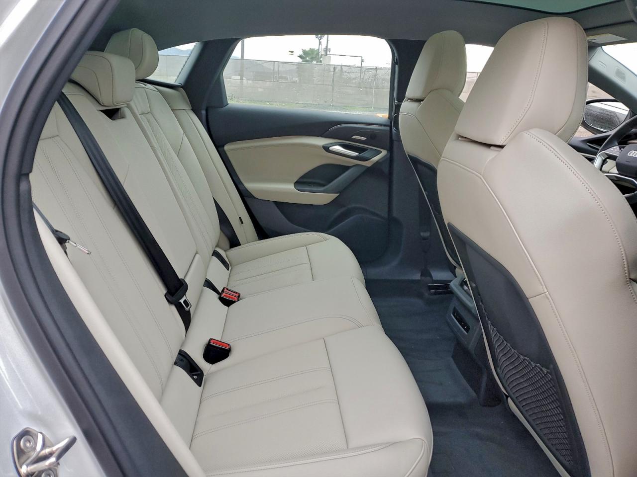 Audi A6 Premium Plus 55 Image 8