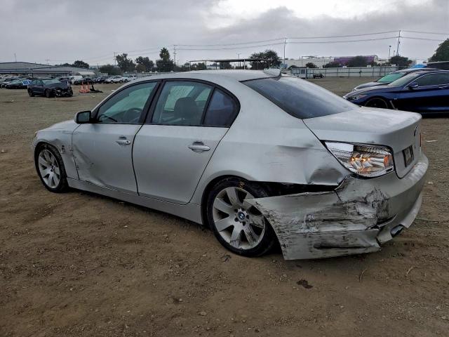 BMW 5 Series I Image 12