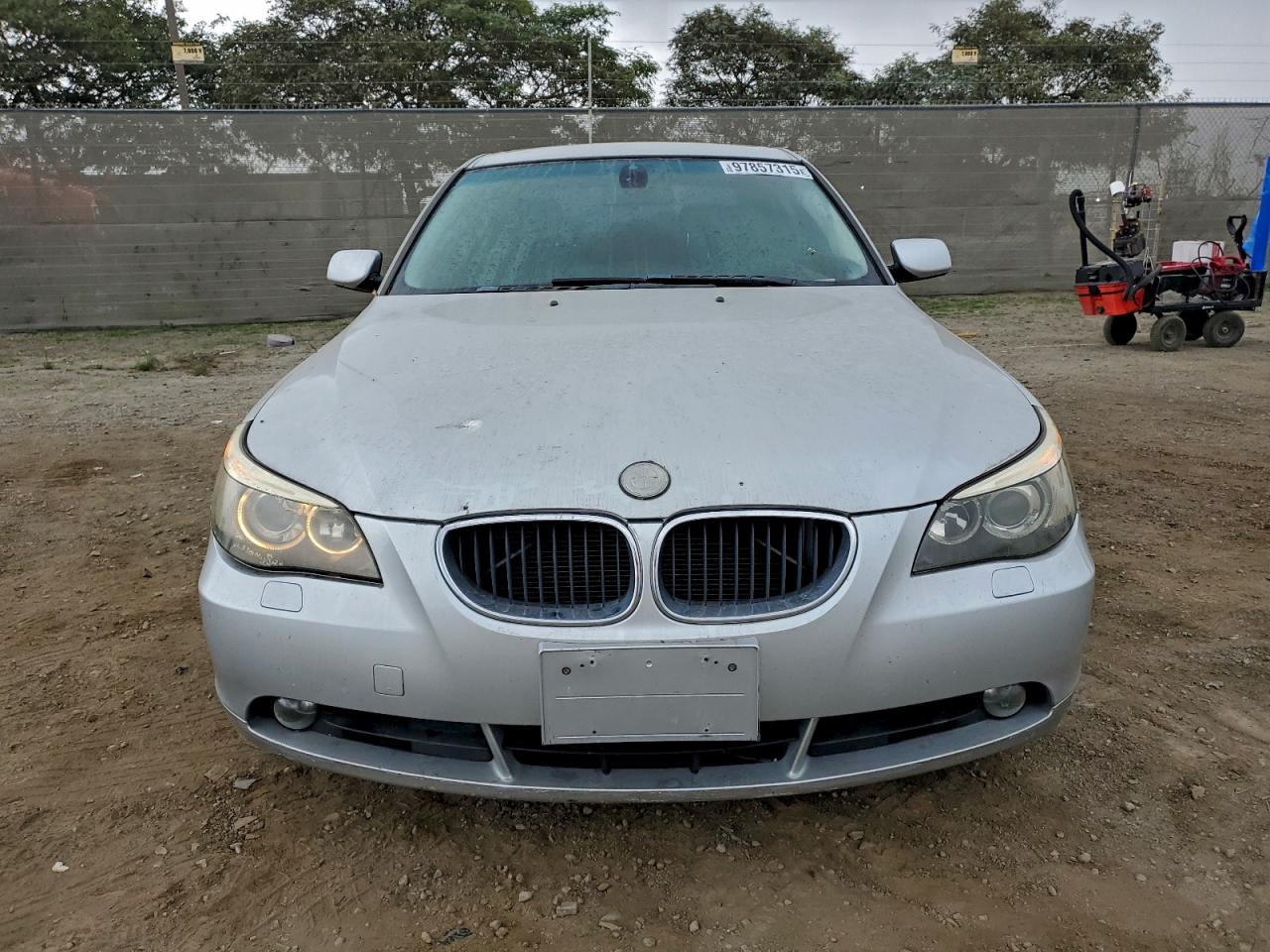 BMW 5 Series I Image 9