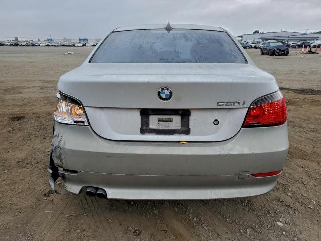 BMW 5 Series I Image 8