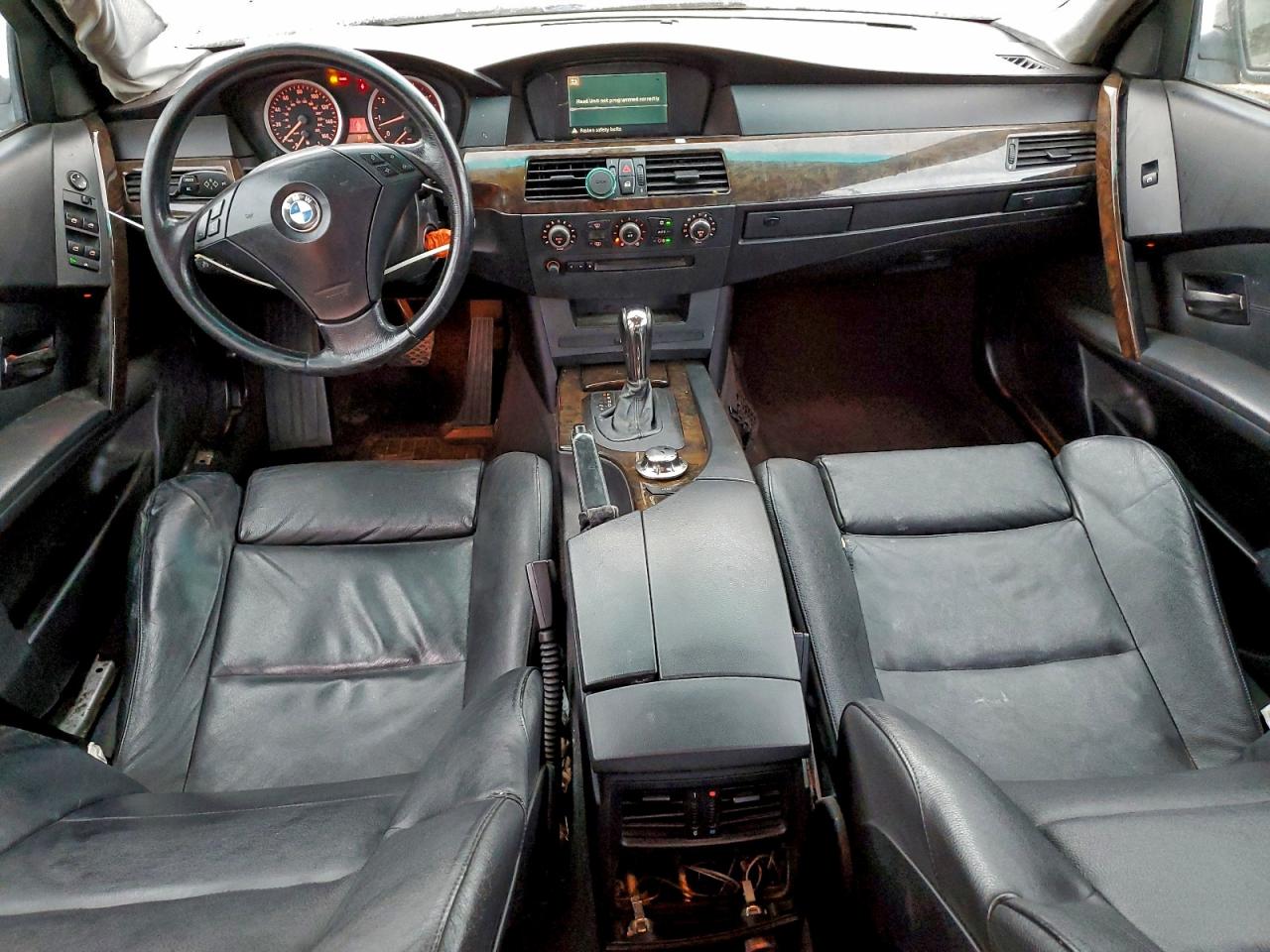 BMW 5 Series I Image 2