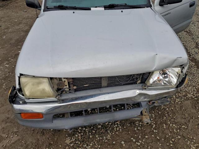 Toyota Tacoma Xtracab Image 12