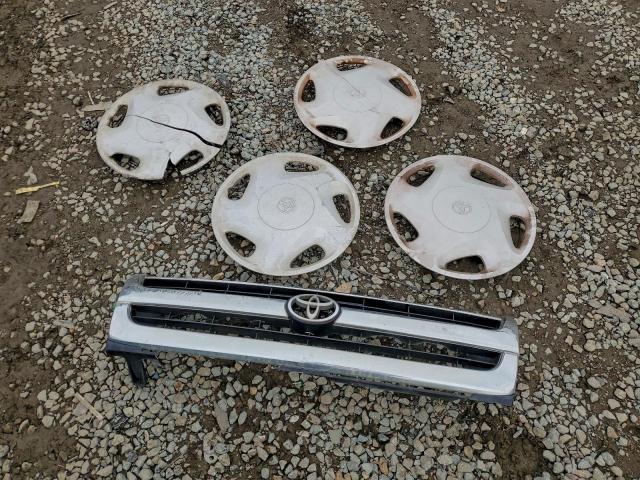 Toyota Tacoma Xtracab Image 8