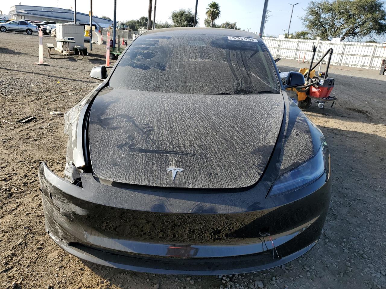 Tesla Model 3 Image 12