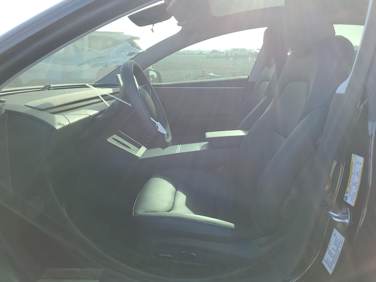 Tesla Model 3 Image 9