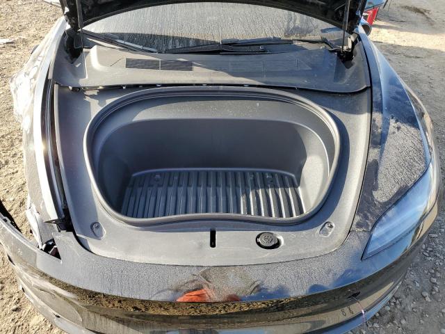 Tesla Model 3 Image 4