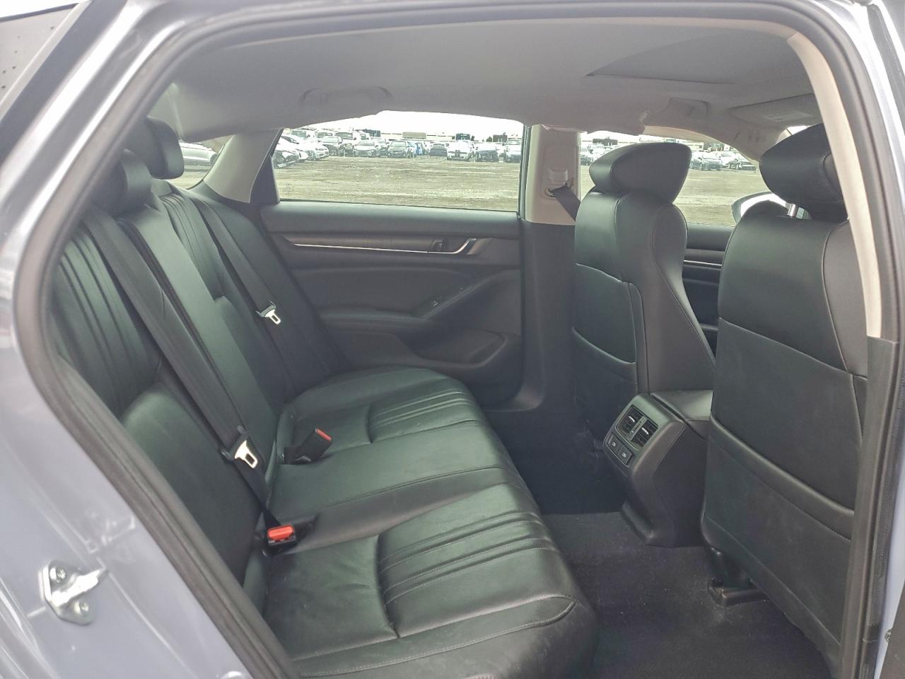 Honda Accord Touring Hybrid Image 9