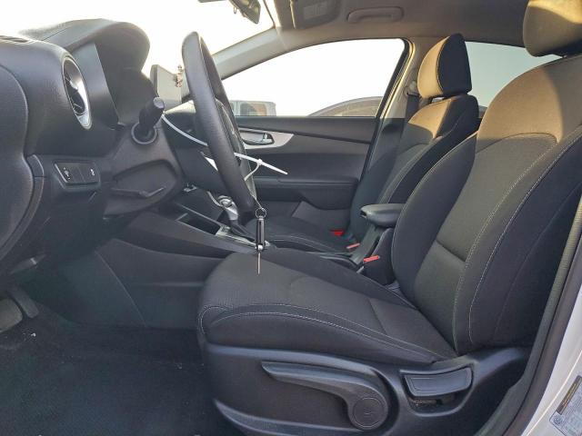 Kia Forte Fe Image 6