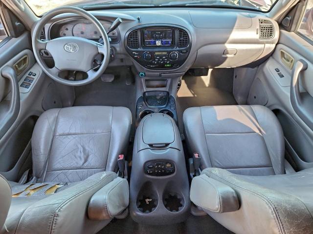 Toyota Sequoia Sr5 Image 12