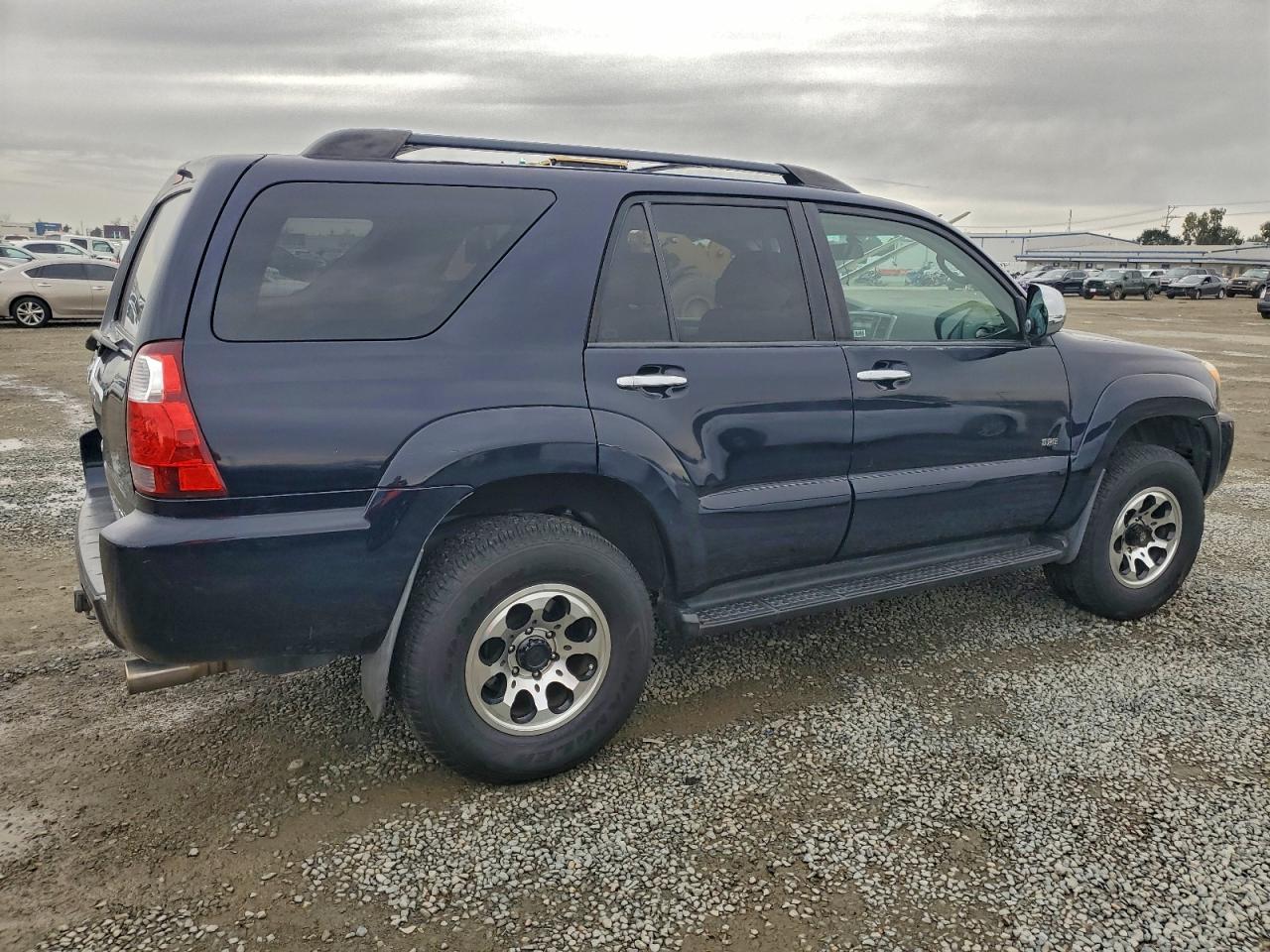 Toyota 4Runner Sr5 Image 5