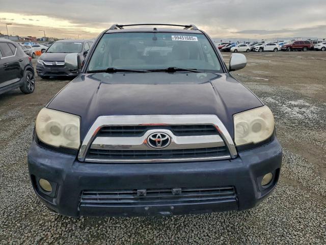Toyota 4Runner Sr5 Image 3