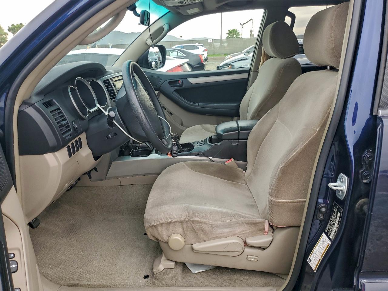 Toyota 4Runner Sr5 Image 6