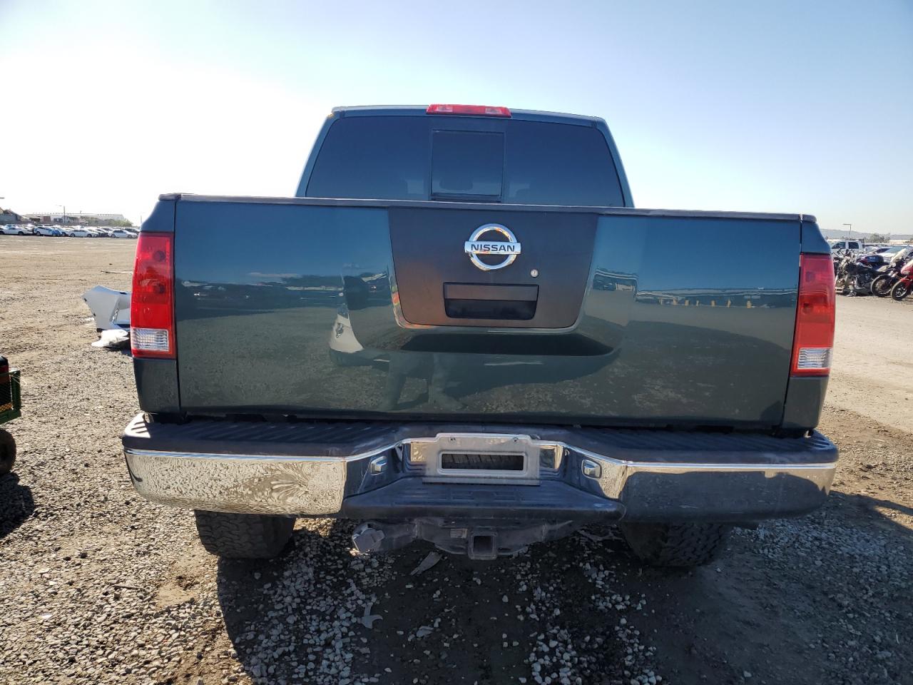 Nissan Titan Xe Image 7