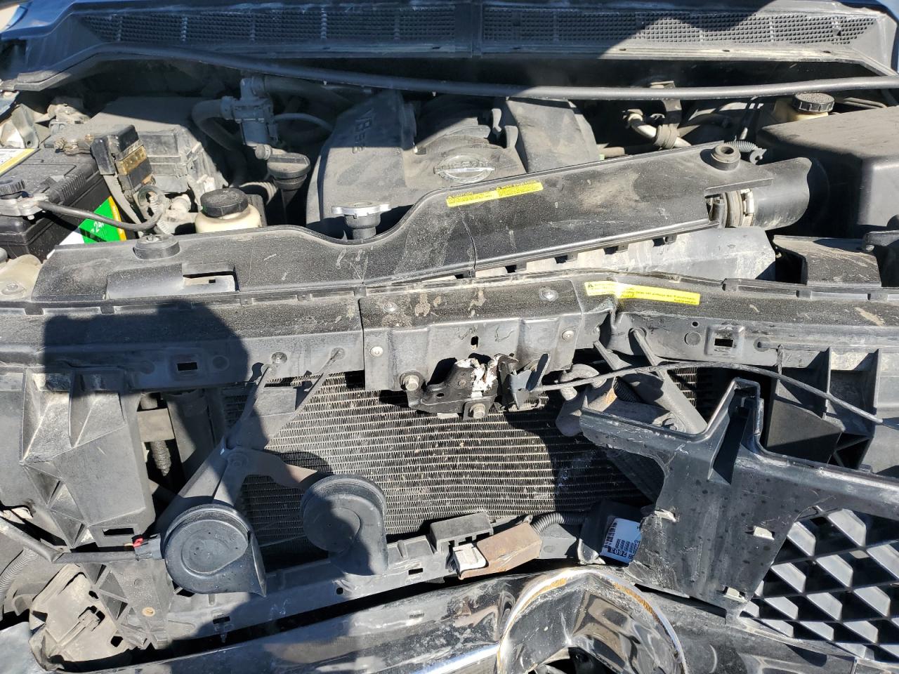 Nissan Titan Xe Image 9