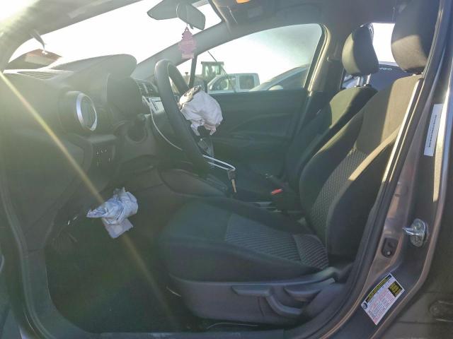 Nissan Versa S Image 10