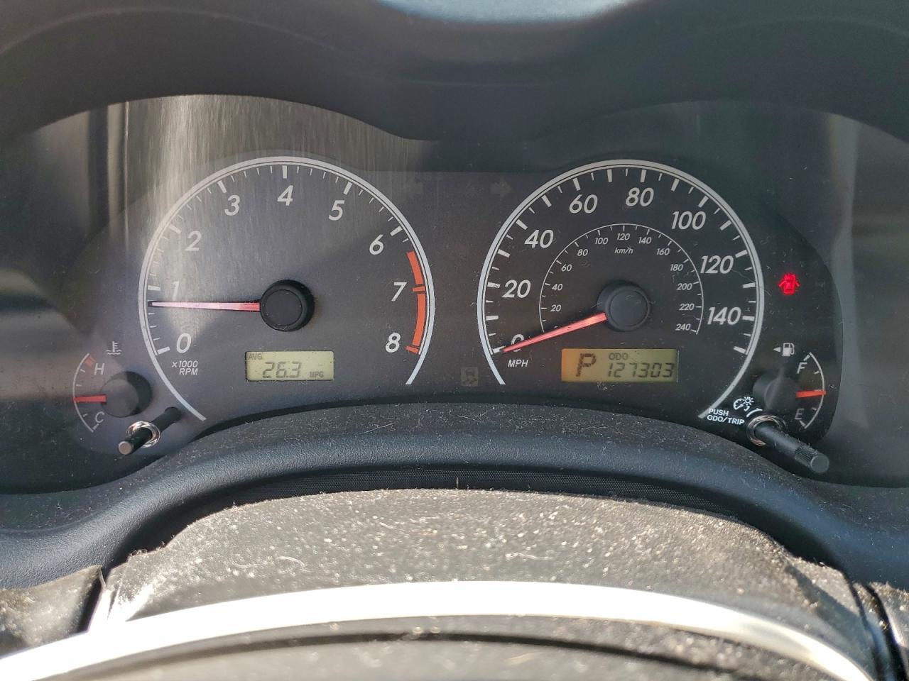 Toyota Corolla Base Image 9