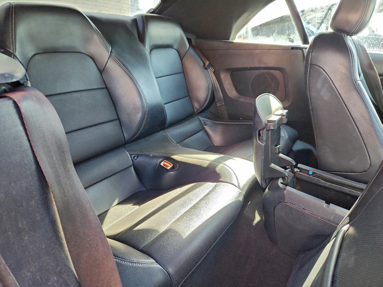 Ford Mustang Image 10