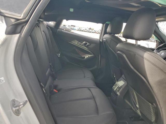 BMW 2 Series Image 10