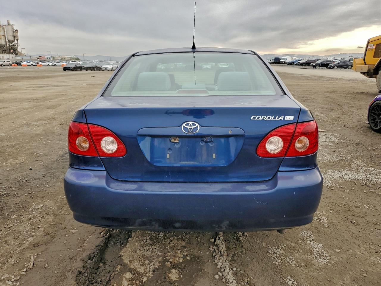 Toyota Corolla Ce Image 4