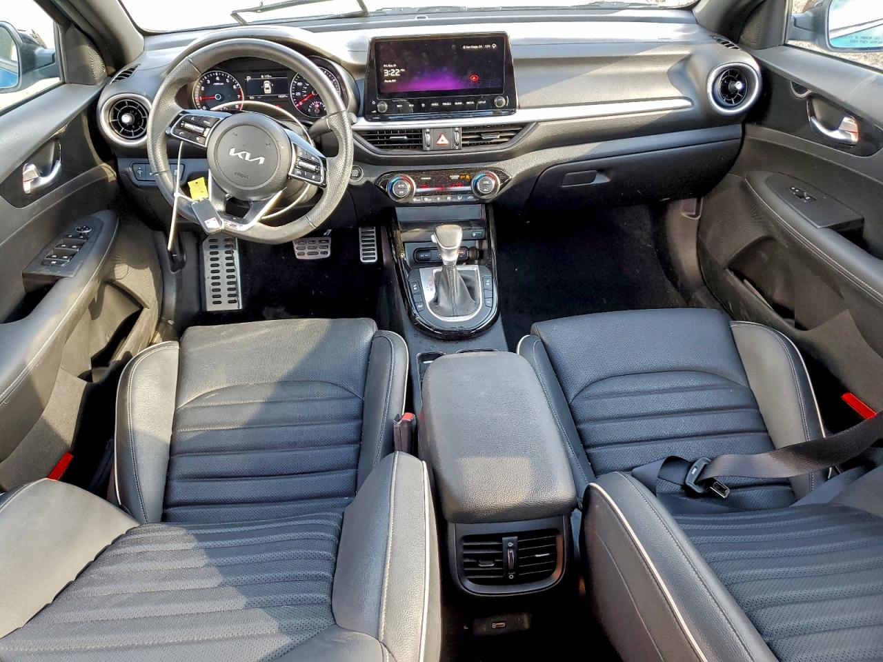 Kia Forte Gt Line Image 8