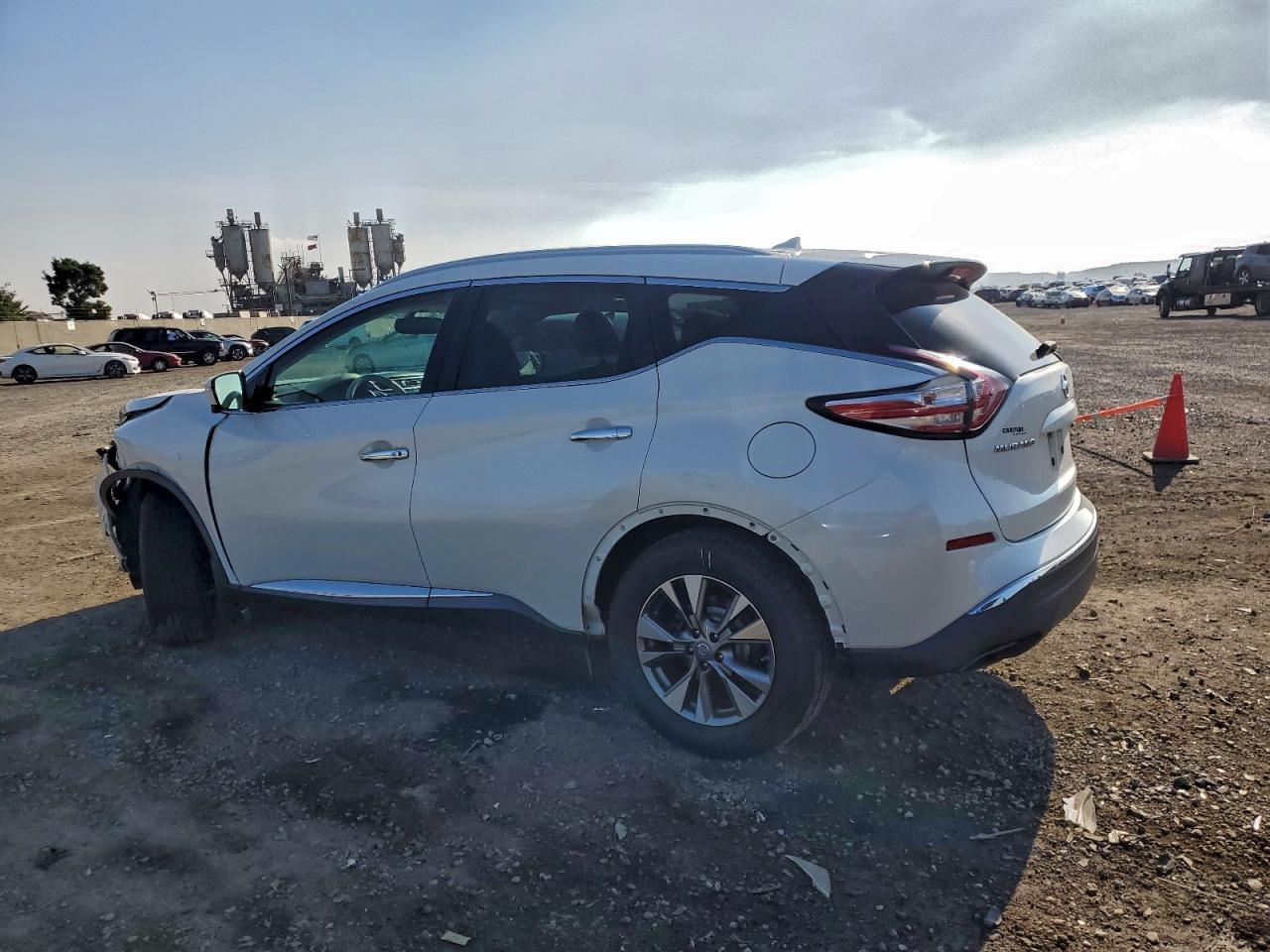 Nissan Murano S Image 3