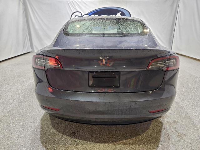Tesla Model 3 Image 3