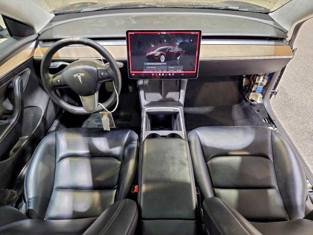 Tesla Model 3 Image 7