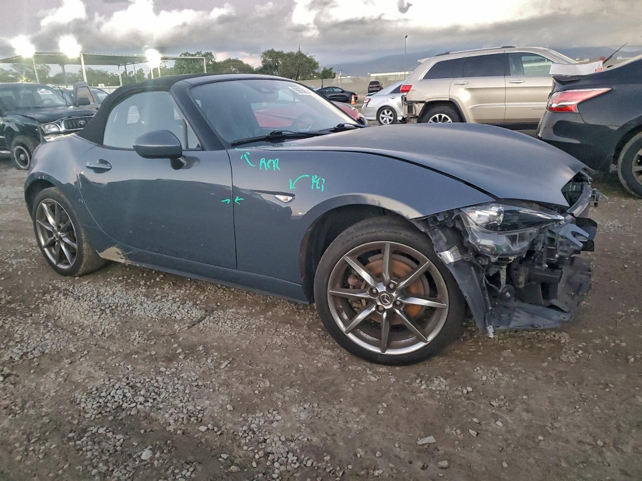 Mazda Mx5 Grand Touring Image 2