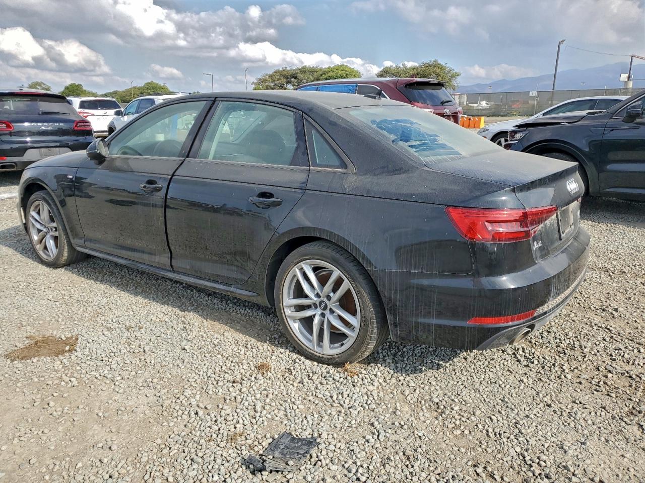 Audi A4 Ultra Premium Image 2
