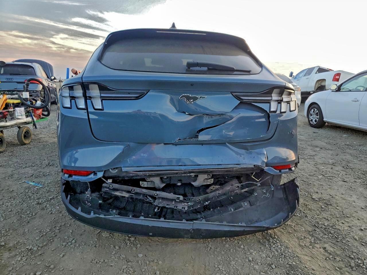 Ford Mustang Select Image 5