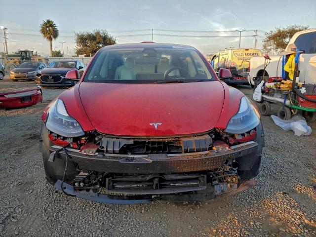 Tesla Model 3 Image 11