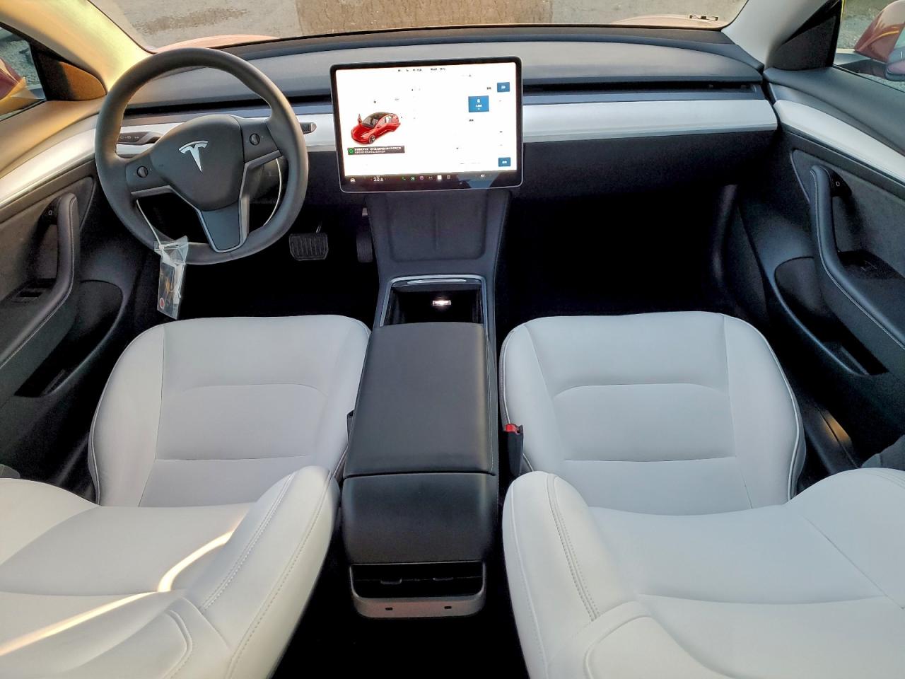 Tesla Model 3 Image 9