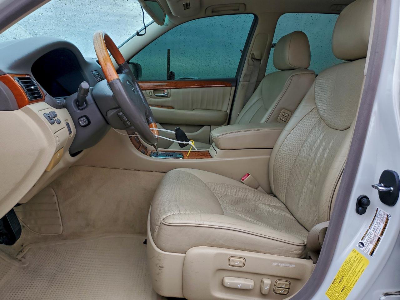 Lexus LS 430 Image 6