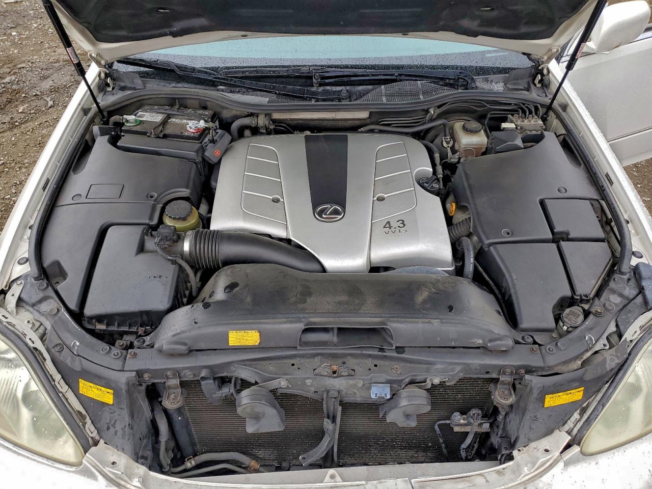 Lexus LS 430 Image 7