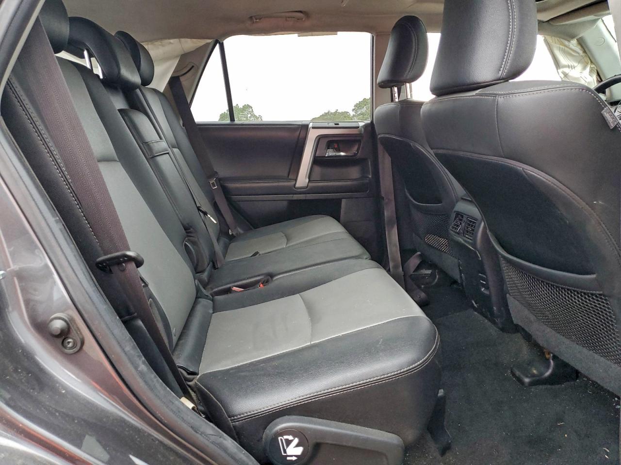 Toyota 4Runner Sr5/sr5 Premium Image 8