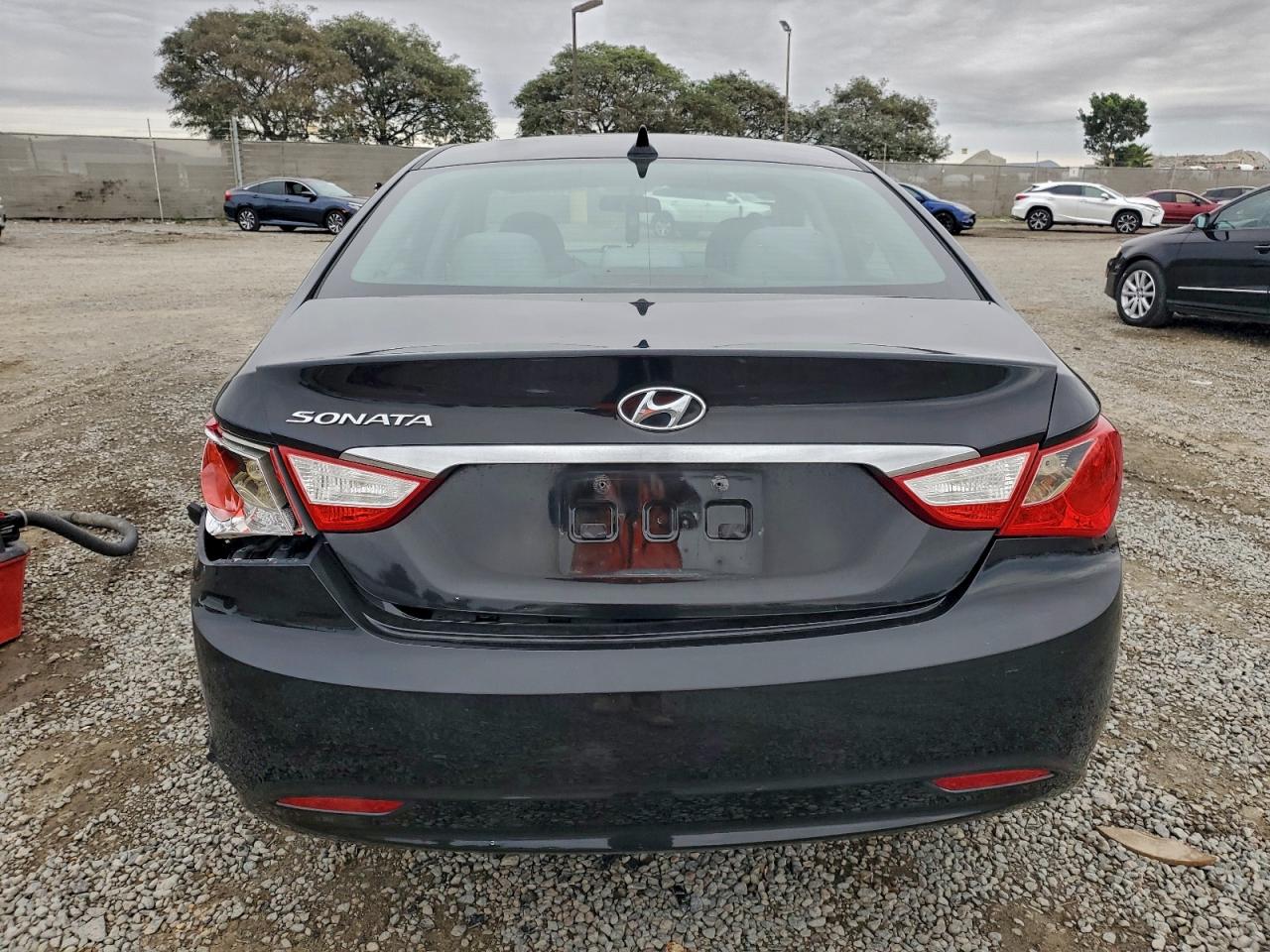 Hyundai SONATA Gls Image 10