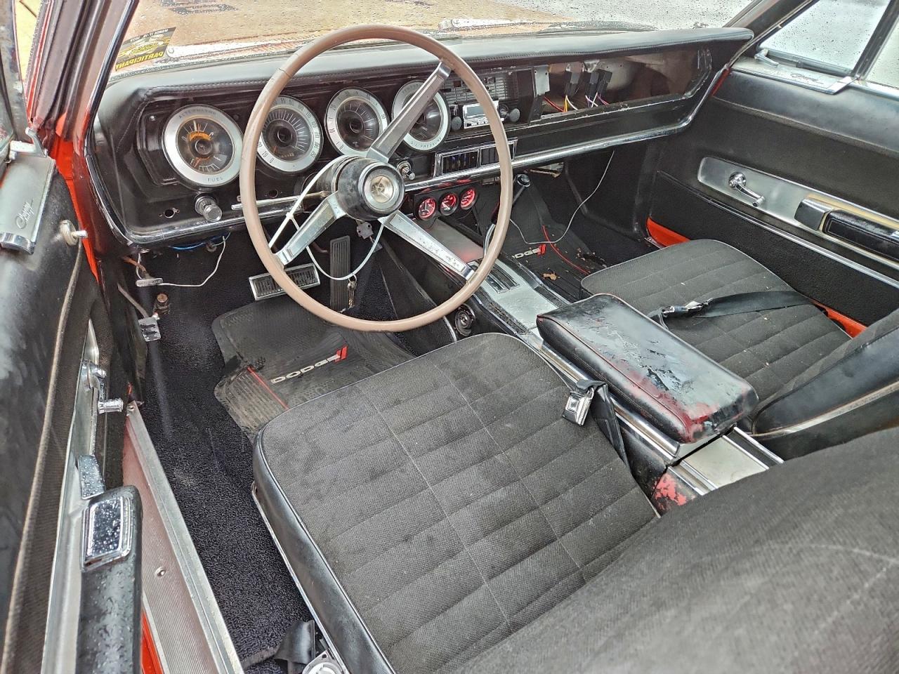 Dodge Charger Image 11