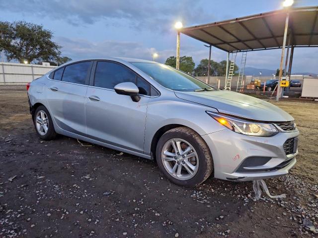 Chevrolet Cruze Lt Image 9