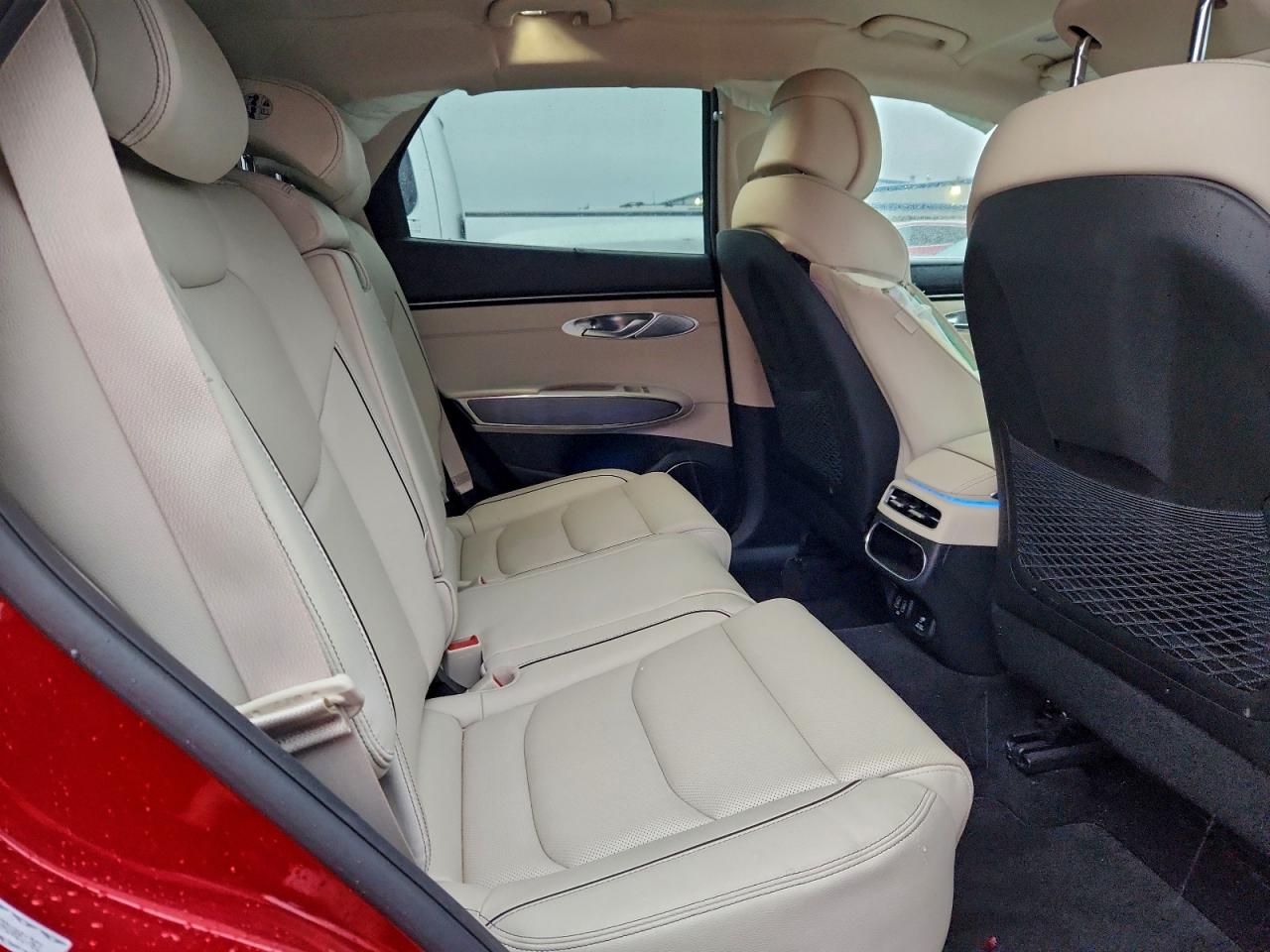 Genesis Gv70 Base Base Image 9