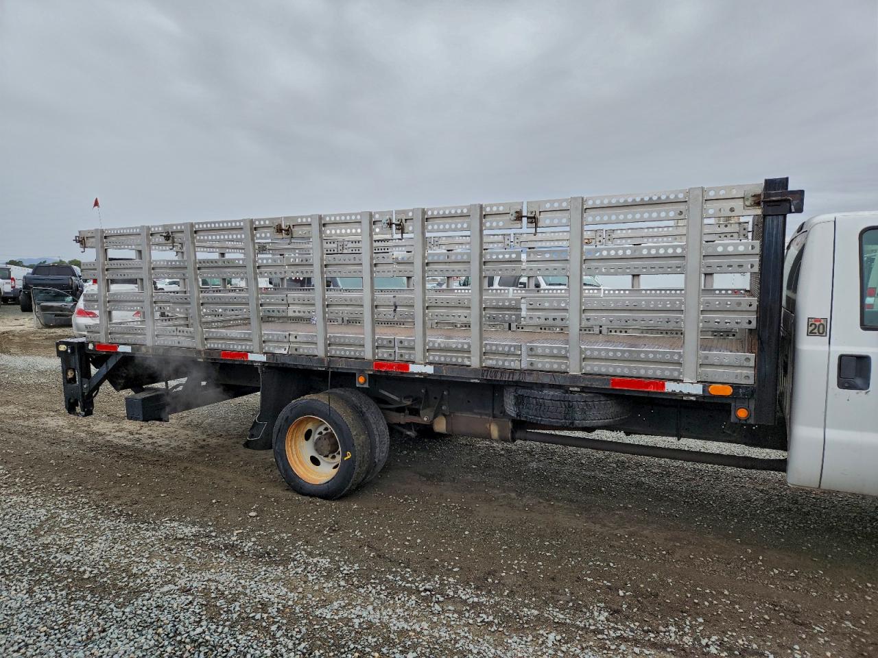 Ford F-550 Super Duty Image 6