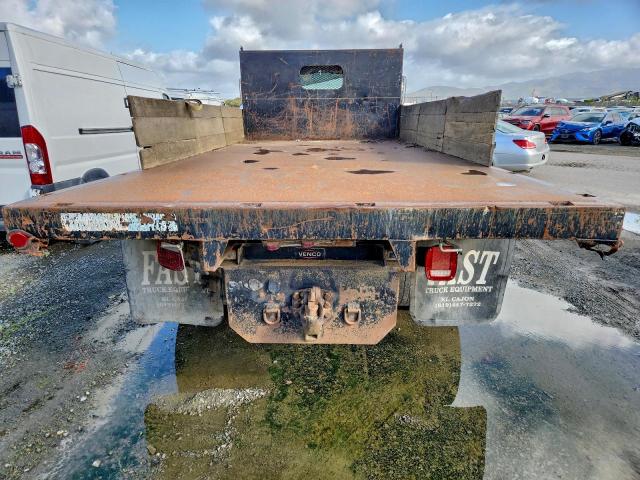 Ford F-650 Super Duty Image 8