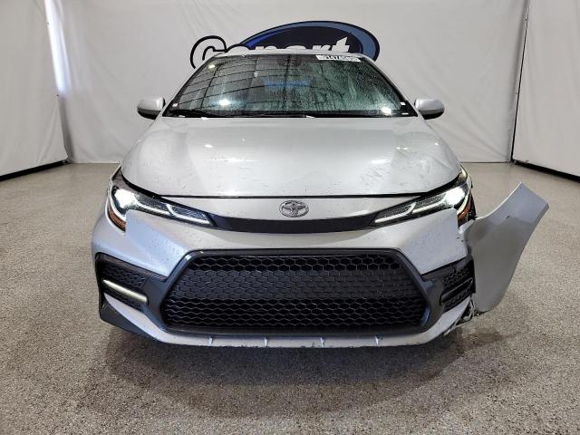 Toyota Corolla Se Image 4