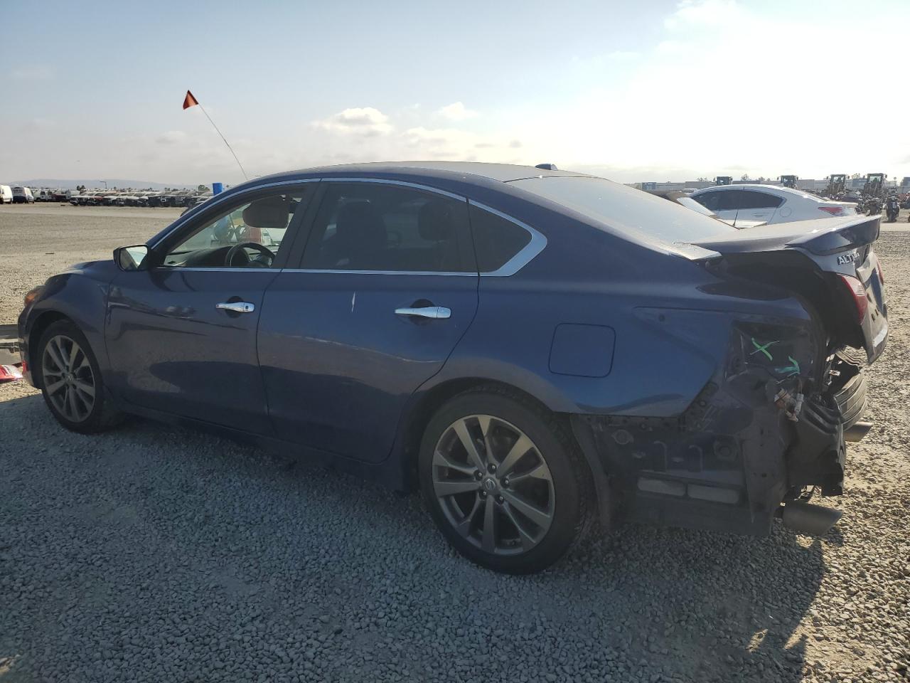 Nissan Altima 2.5 Image 3