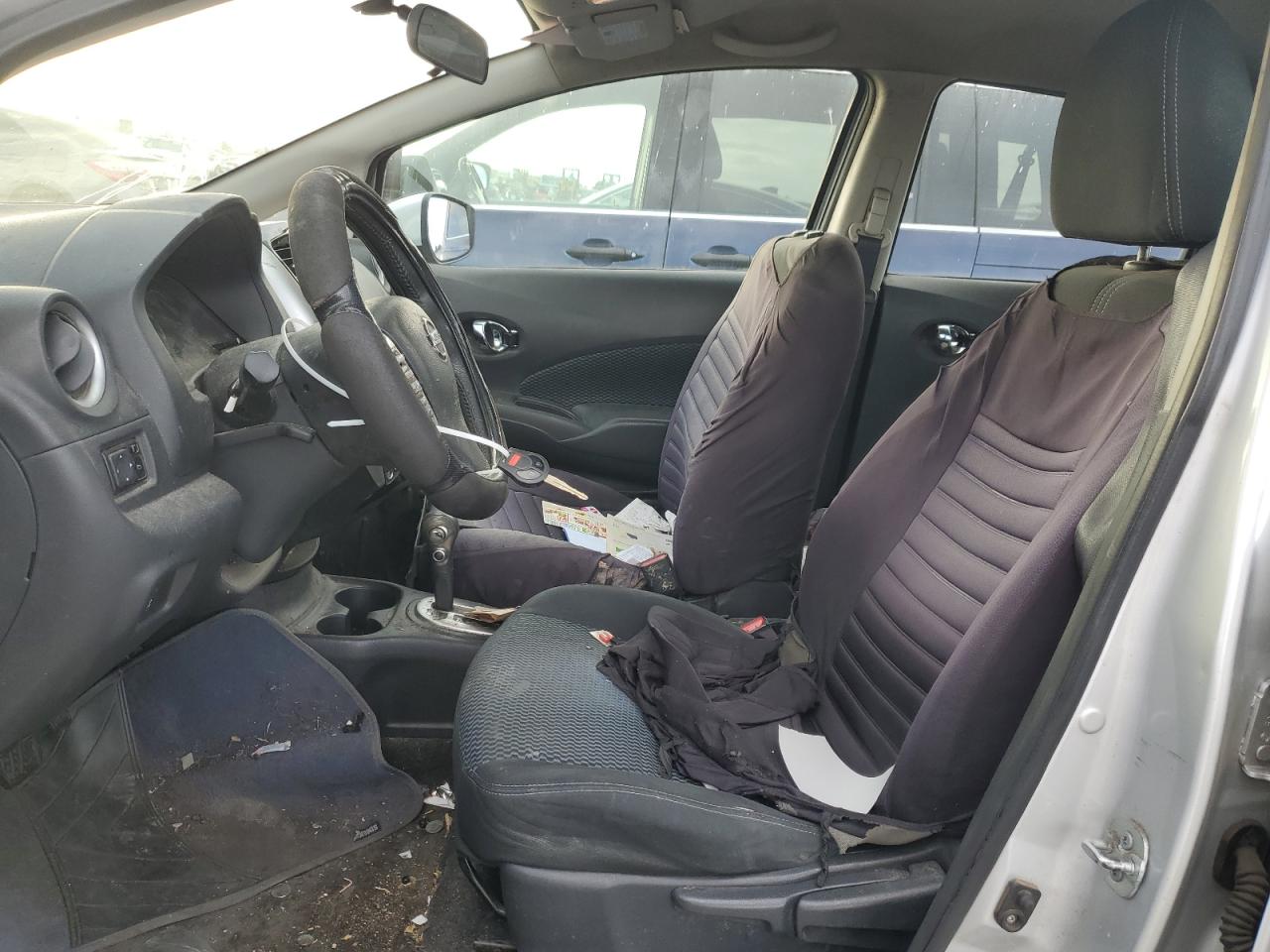 Nissan Versa S Image 5