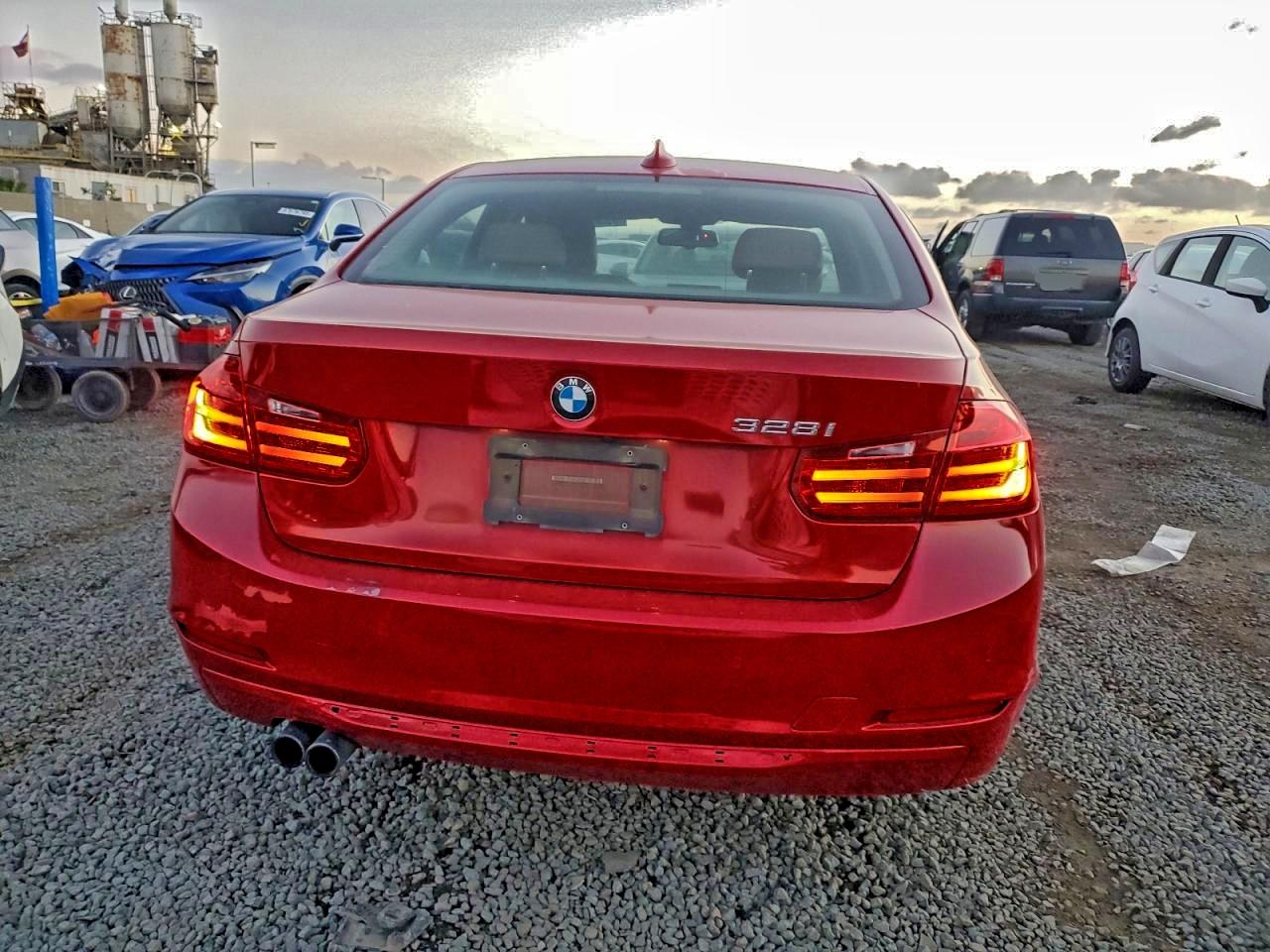 BMW 3 Series I Image 11