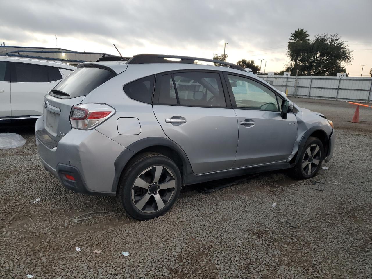Subaru Xv 2.0i Hybrid Image 4