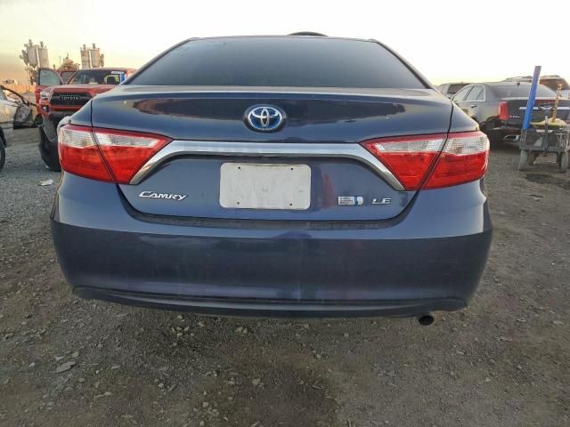 Toyota Camry Hybrid Image 2